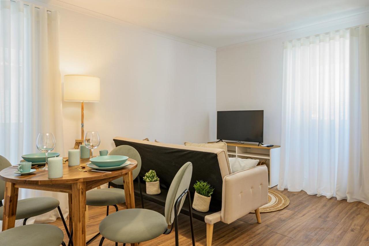 Chalet Marias - Parede Beach Apartments Buitenkant foto